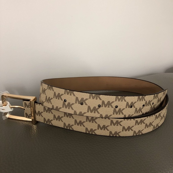 SALE!! โฅ๏ธ MICHAEL KORS signature designer belt in M - Picture 6 of 10